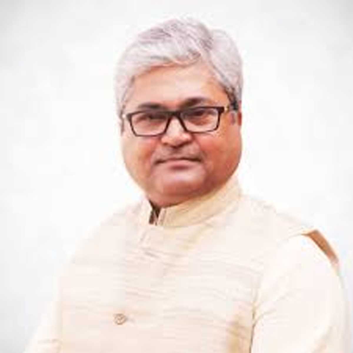 हमारे यहां लोकतांत्रिक तरीके से काम होता है : दुष्यंत गौतम